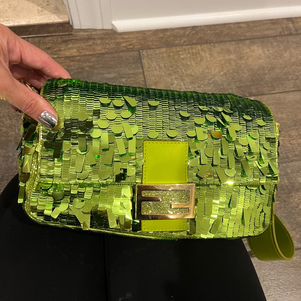Fendi Baguette